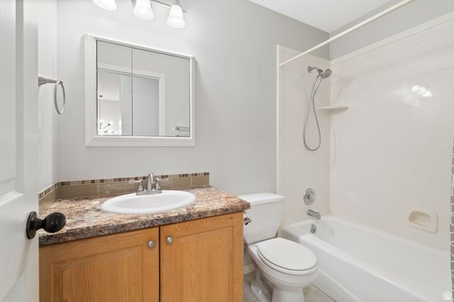 1542 N 2575 E, Layton, UT 84040