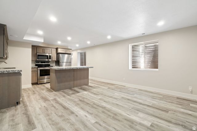1542 N 2575 E, Layton, UT 84040