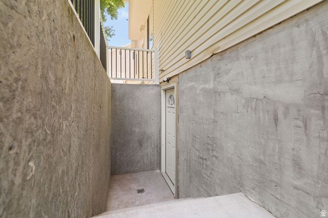 1542 N 2575 E, Layton, UT 84040