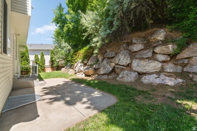 1542 N 2575 E, Layton, UT 84040