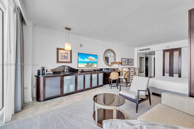 4391 Collins Avenue 1706, Miami Beach, FL 33140