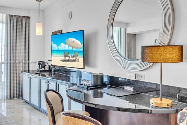 4391 Collins Avenue 1706, Miami Beach, FL 33140