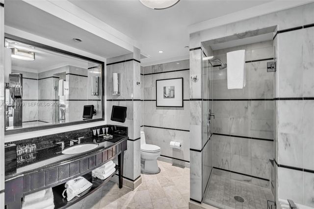 4391 Collins Avenue 1706, Miami Beach, FL 33140