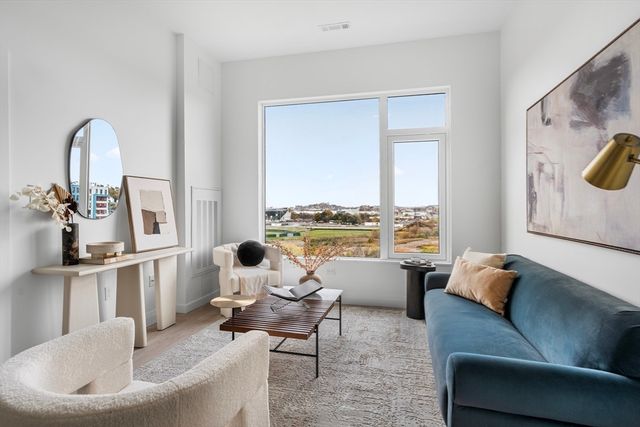 93 Bennington St 614, Revere, MA 02151