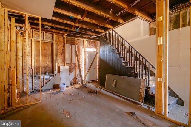 2005 FREDERICK AVE, Baltimore, MD 21223