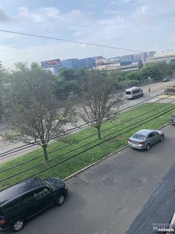 295 Park Avenue Unit 1, Weehawken, NJ 07086