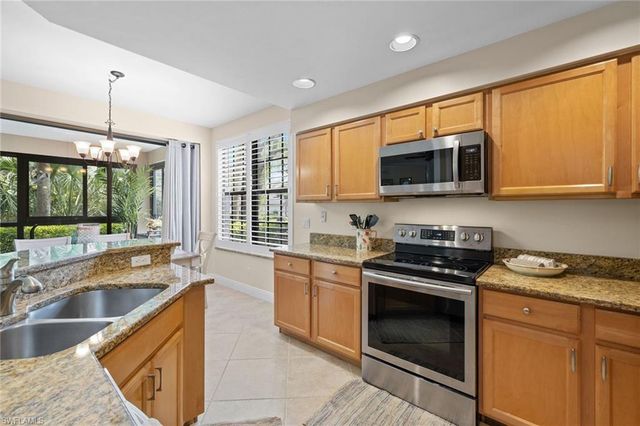 27190 Oakwood Lake DR 102, Bonita Springs, FL 34134