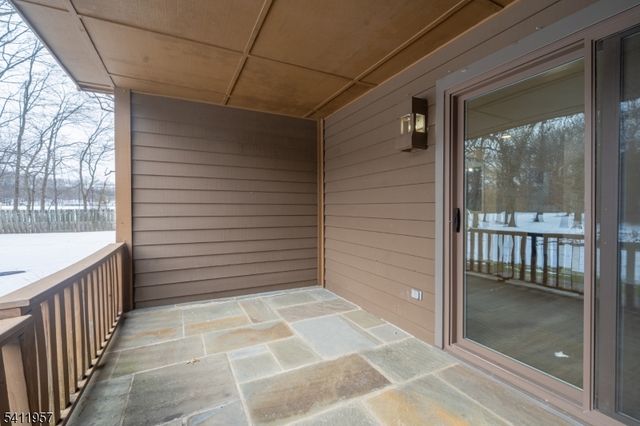 127 Oakmont Ct, Edison Twp., NJ 08820