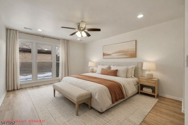 127 Oakmont Ct, Edison Twp., NJ 08820