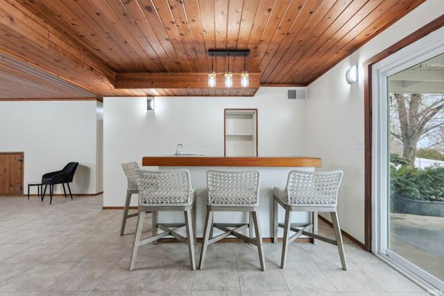 4299 E 1000 N, Roanoke, IN 46783