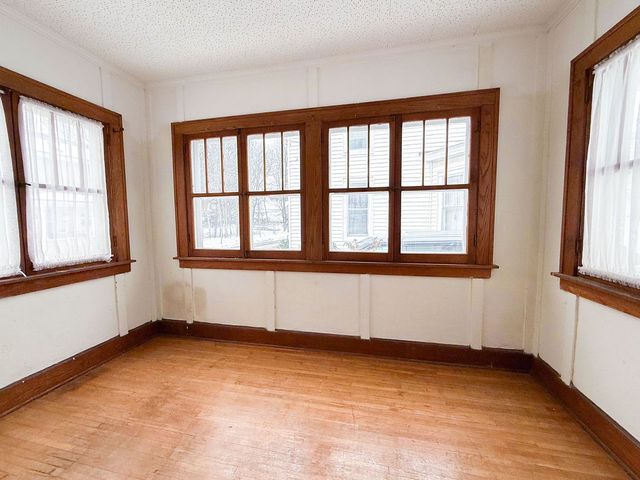 16 Gault Avenue, Oneonta, NY 13820