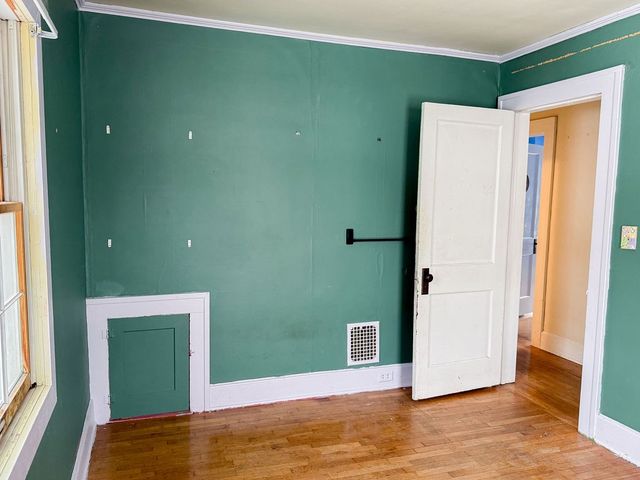 16 Gault Avenue, Oneonta, NY 13820