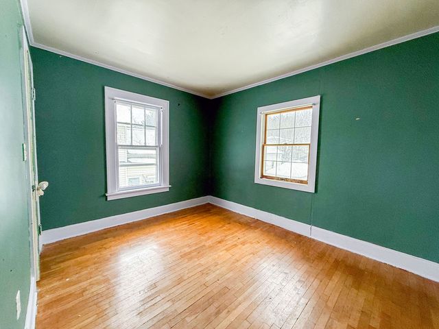 16 Gault Avenue, Oneonta, NY 13820