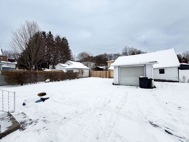 16 Gault Avenue, Oneonta, NY 13820