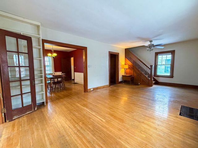 16 Gault Avenue, Oneonta, NY 13820