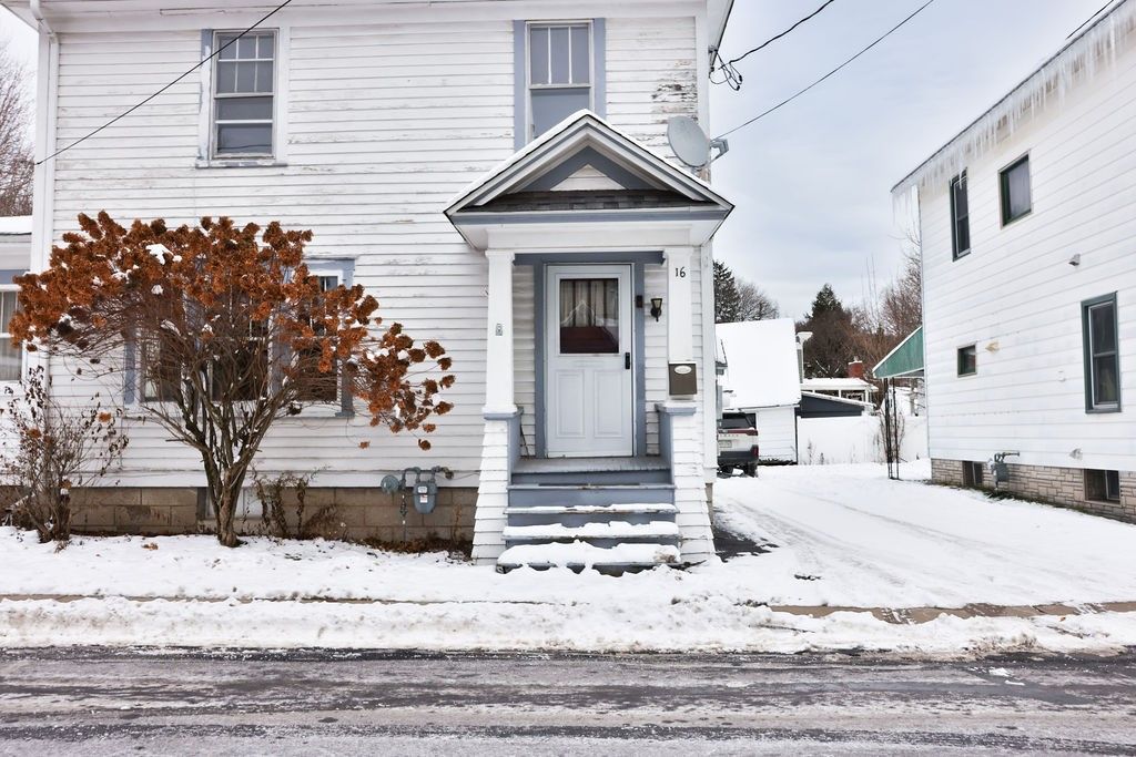 16 Gault Avenue, Oneonta, NY 13820
