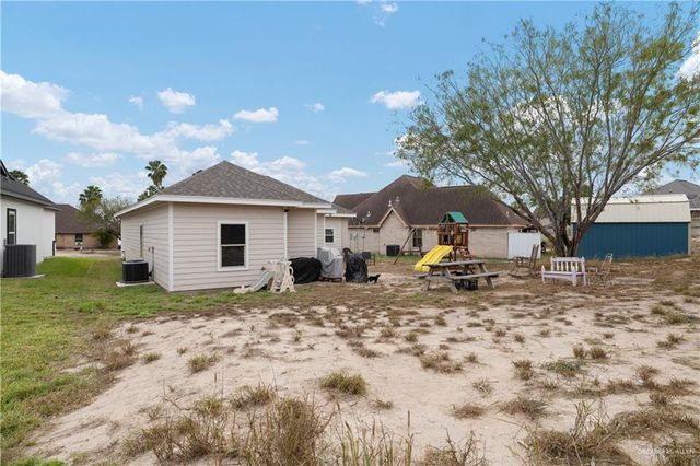 732 N Kika De La Garza Boulevard, La Joya, TX 78560