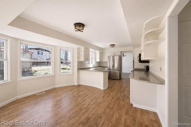 1811 Campus Court, Rochester Hills, MI 48309