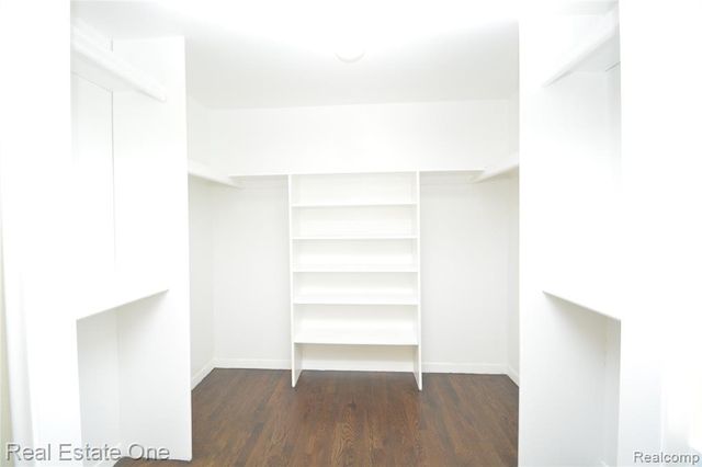 1811 Campus Court, Rochester Hills, MI 48309