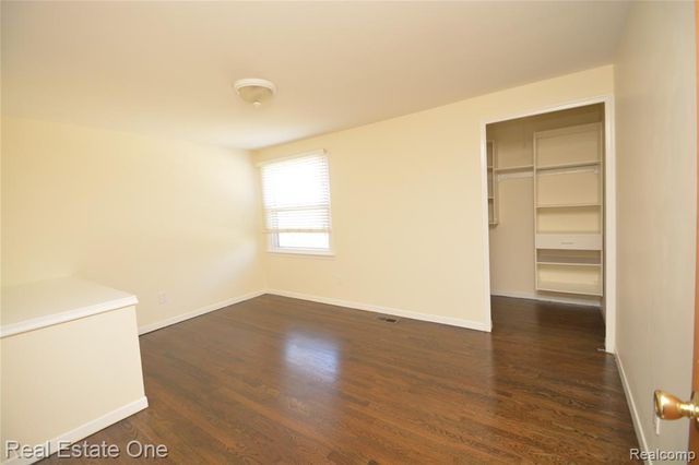 1811 Campus Court, Rochester Hills, MI 48309