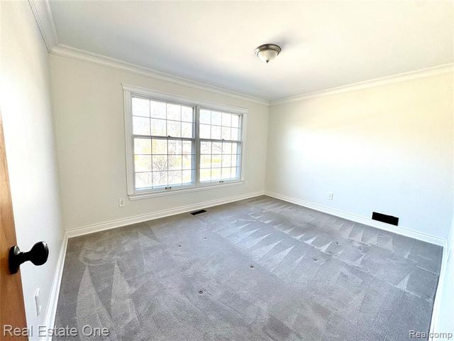 1811 Campus Court, Rochester Hills, MI 48309