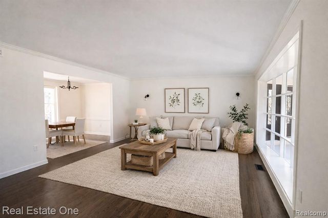 1811 Campus Court, Rochester Hills, MI 48309