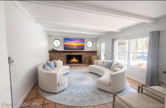 1811 Campus Court, Rochester Hills, MI 48309