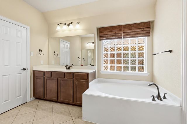 1708 Snow Owl Court, Carrollton, TX 75010