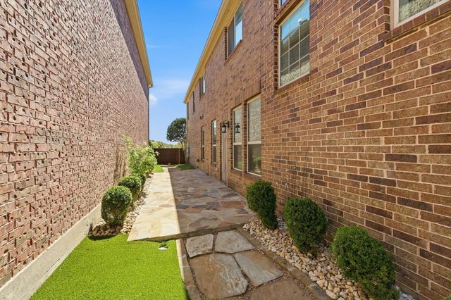 1708 Snow Owl Court, Carrollton, TX 75010