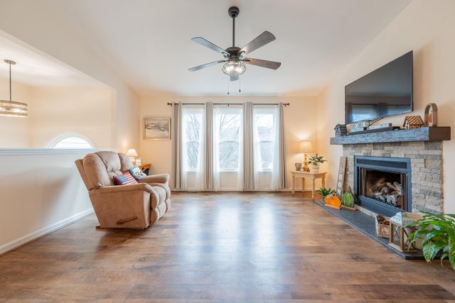 8011 Cedar Edge RD, Roanoke, VA 24018