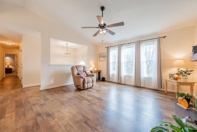 8011 Cedar Edge RD, Roanoke, VA 24018