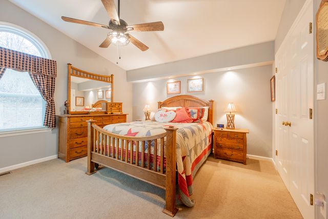 8011 Cedar Edge RD, Roanoke, VA 24018