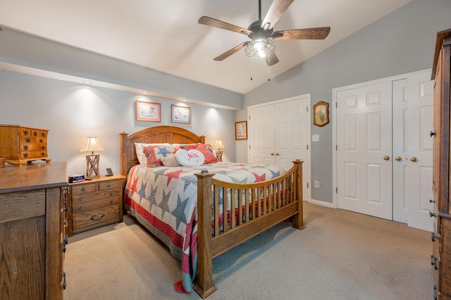 8011 Cedar Edge RD, Roanoke, VA 24018