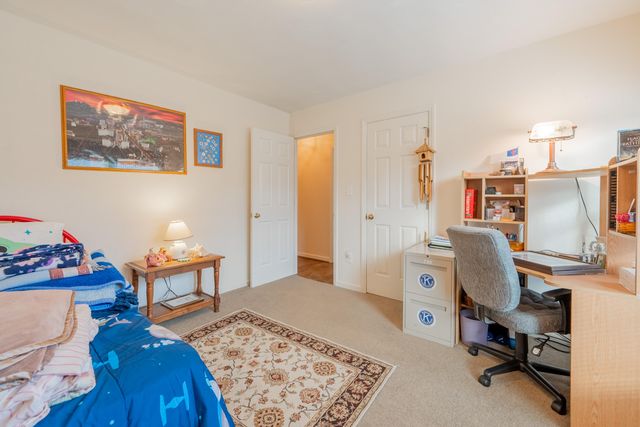 8011 Cedar Edge RD, Roanoke, VA 24018