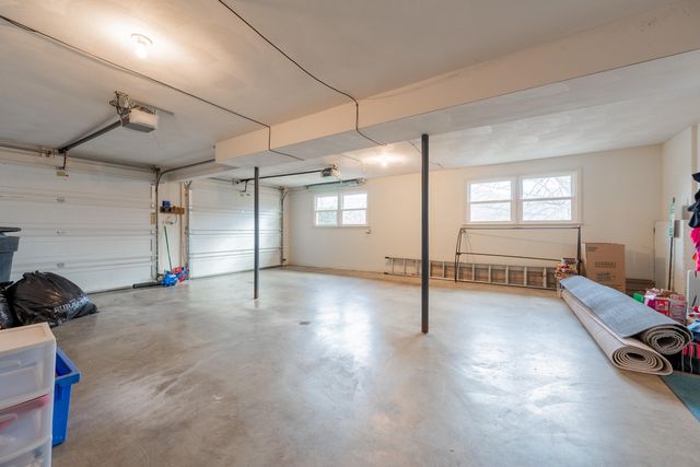 8011 Cedar Edge RD, Roanoke, VA 24018