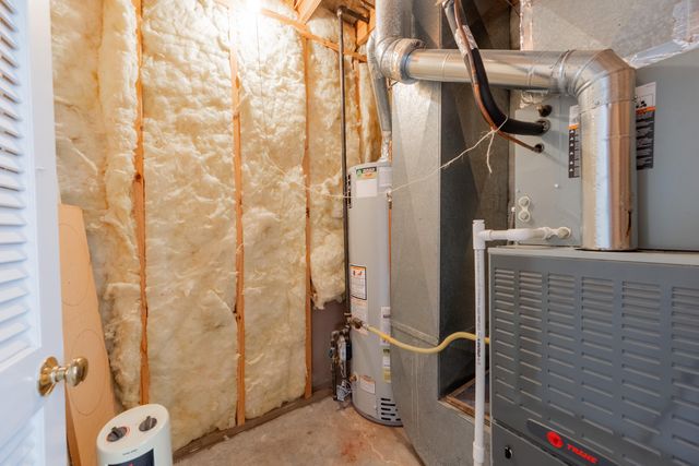 8011 Cedar Edge RD, Roanoke, VA 24018