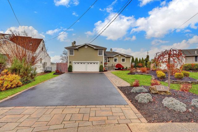 23 Biltmore Boulevard, Massapequa, NY 11758