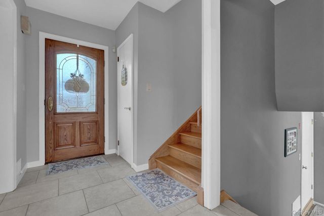 23 Biltmore Boulevard, Massapequa, NY 11758