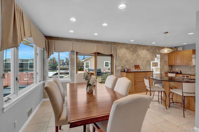 23 Biltmore Boulevard, Massapequa, NY 11758