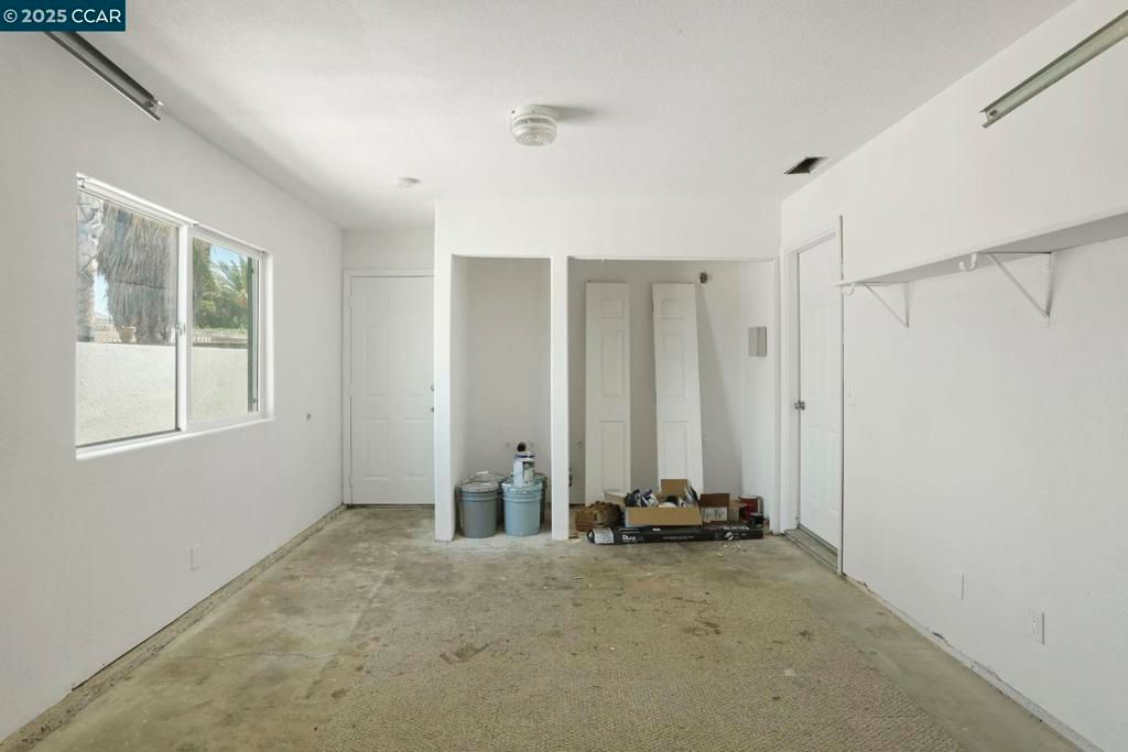 Image 32 of property listing at 458 Aztec Ln, Lathrop, CA 95330