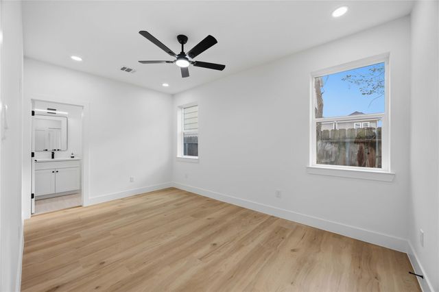2010 Yates Street, Houston, TX 77020