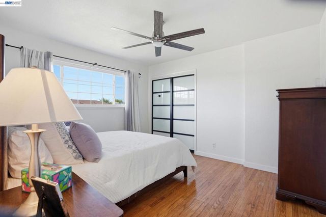 15 Sequoyah View Ct, Oakland, CA 94605