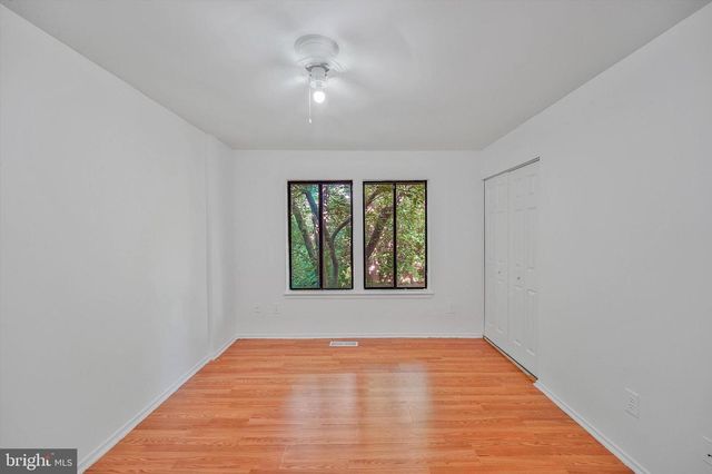 2974 BORGE ST, Oakton, VA 22124