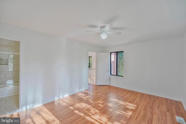 2974 BORGE ST, Oakton, VA 22124
