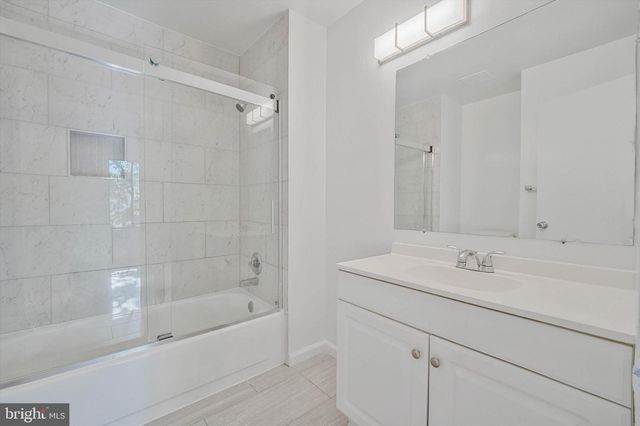 2974 BORGE ST, Oakton, VA 22124