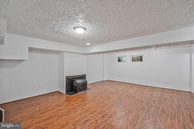 2974 BORGE ST, Oakton, VA 22124