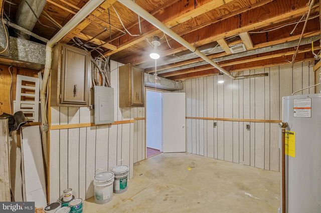 2974 BORGE ST, Oakton, VA 22124