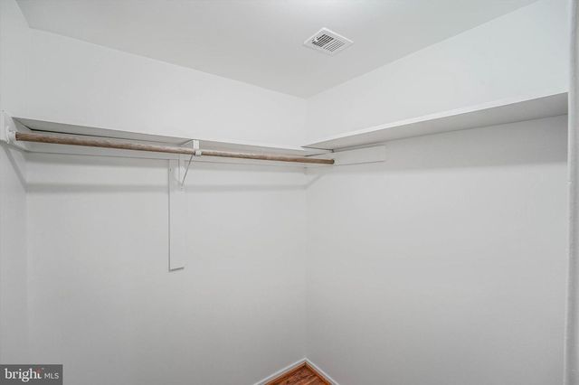 2974 BORGE ST, Oakton, VA 22124