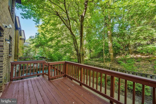2974 BORGE ST, Oakton, VA 22124