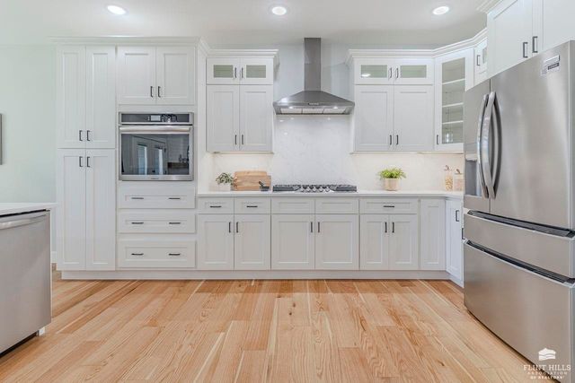 14371 Prairie Fire Lane, Wamego, KS 66547